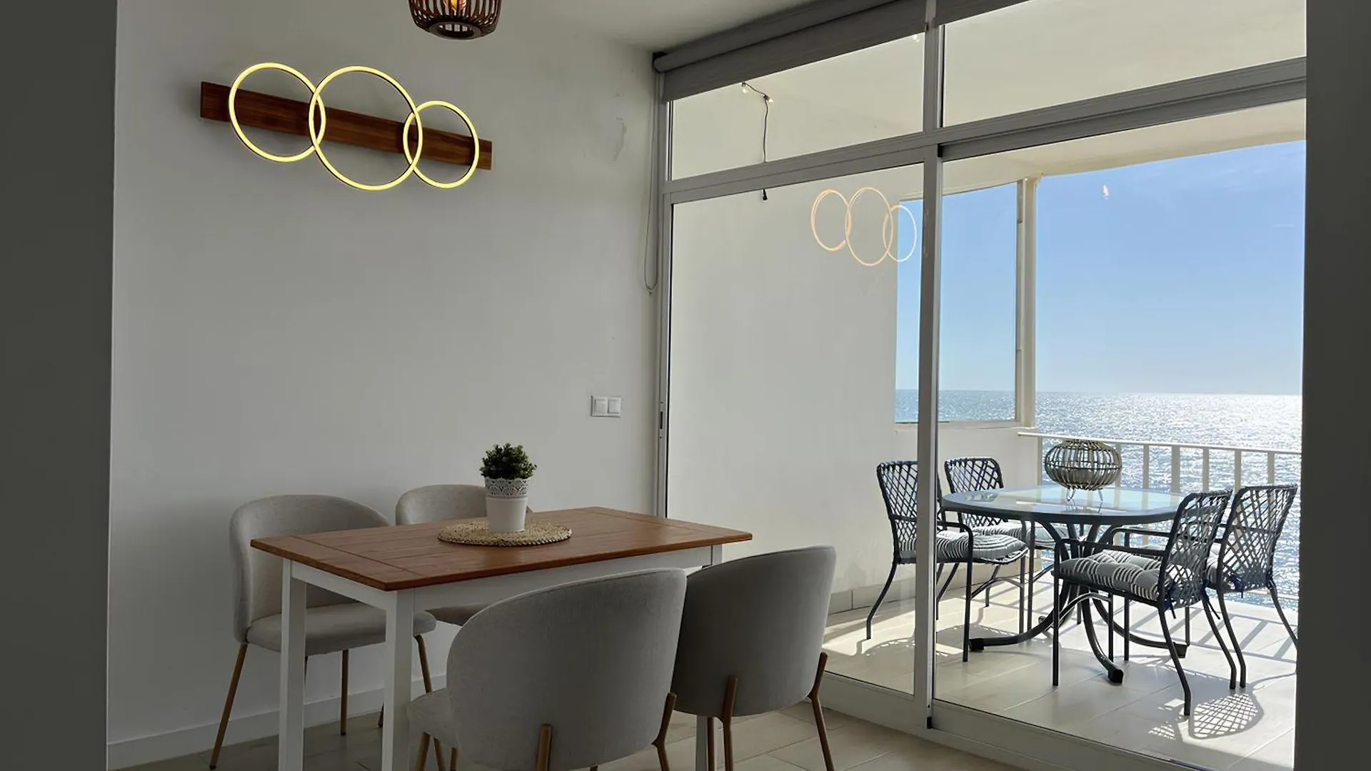 Exclusive Sea View Apartment Ehhouse Estepona